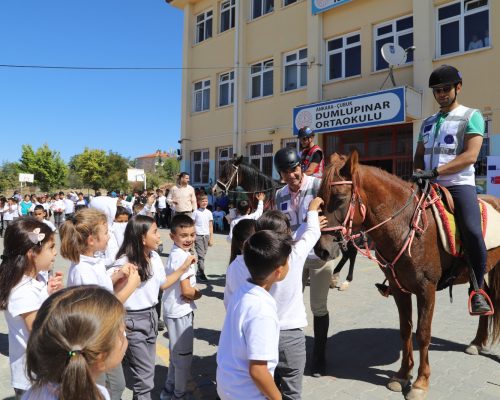 Secondary School Students Met Horses in YEPTIM Project